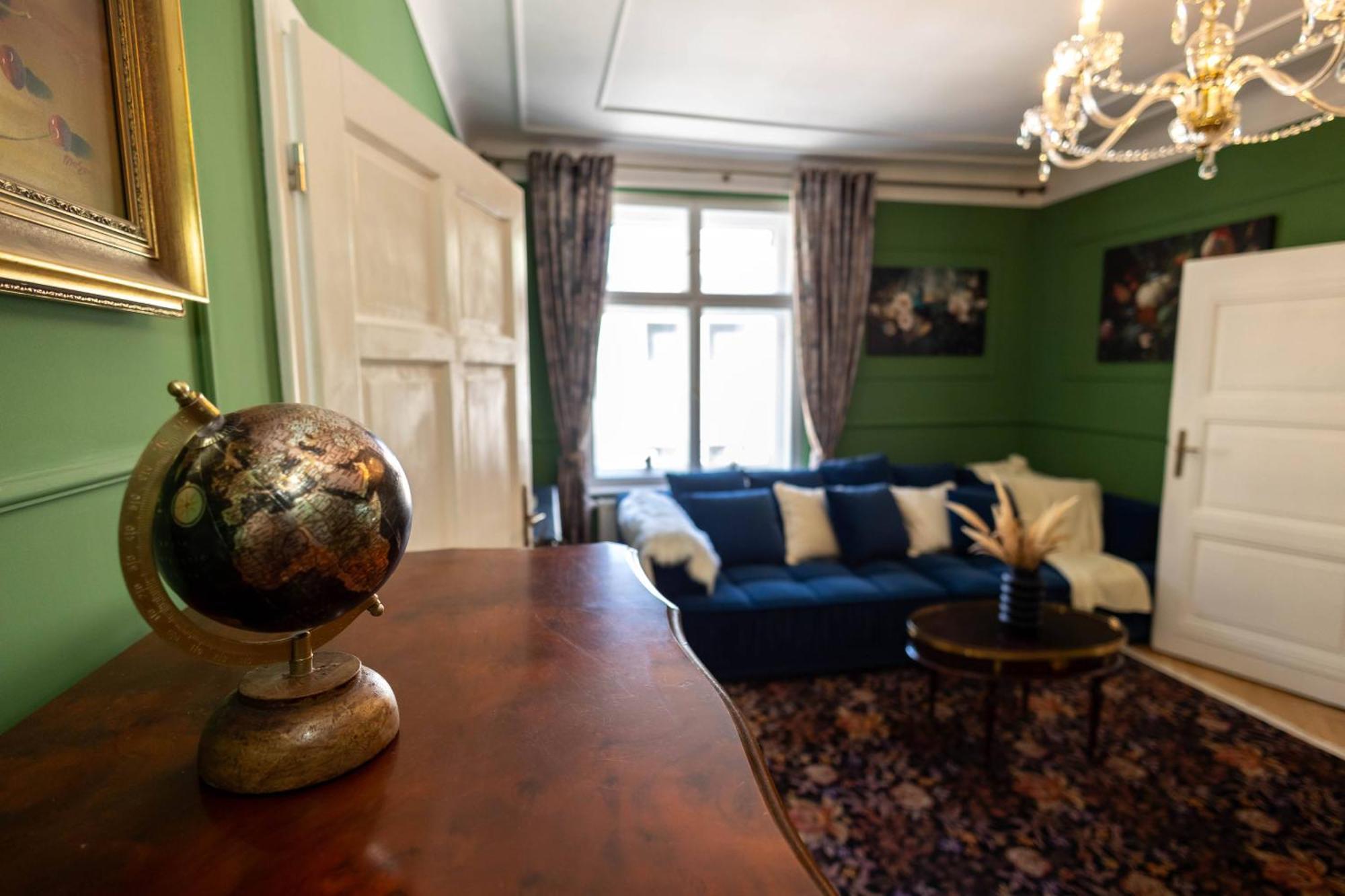 New, Stylish And Spacious Apartment Bratislava Esterno foto